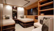 PURE ONE - Twin Cabin